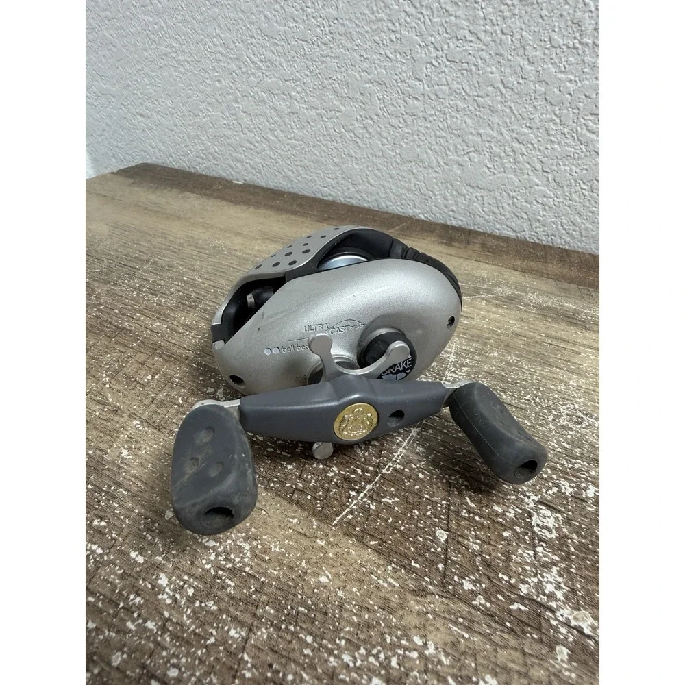 ABU GARCIA AMBASSADEUR Maxxar Ultra Cast  Ball Bearing Fishing Reel USA Smooth